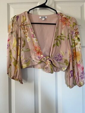 Express Blush Floral Tie-Front Crop Top